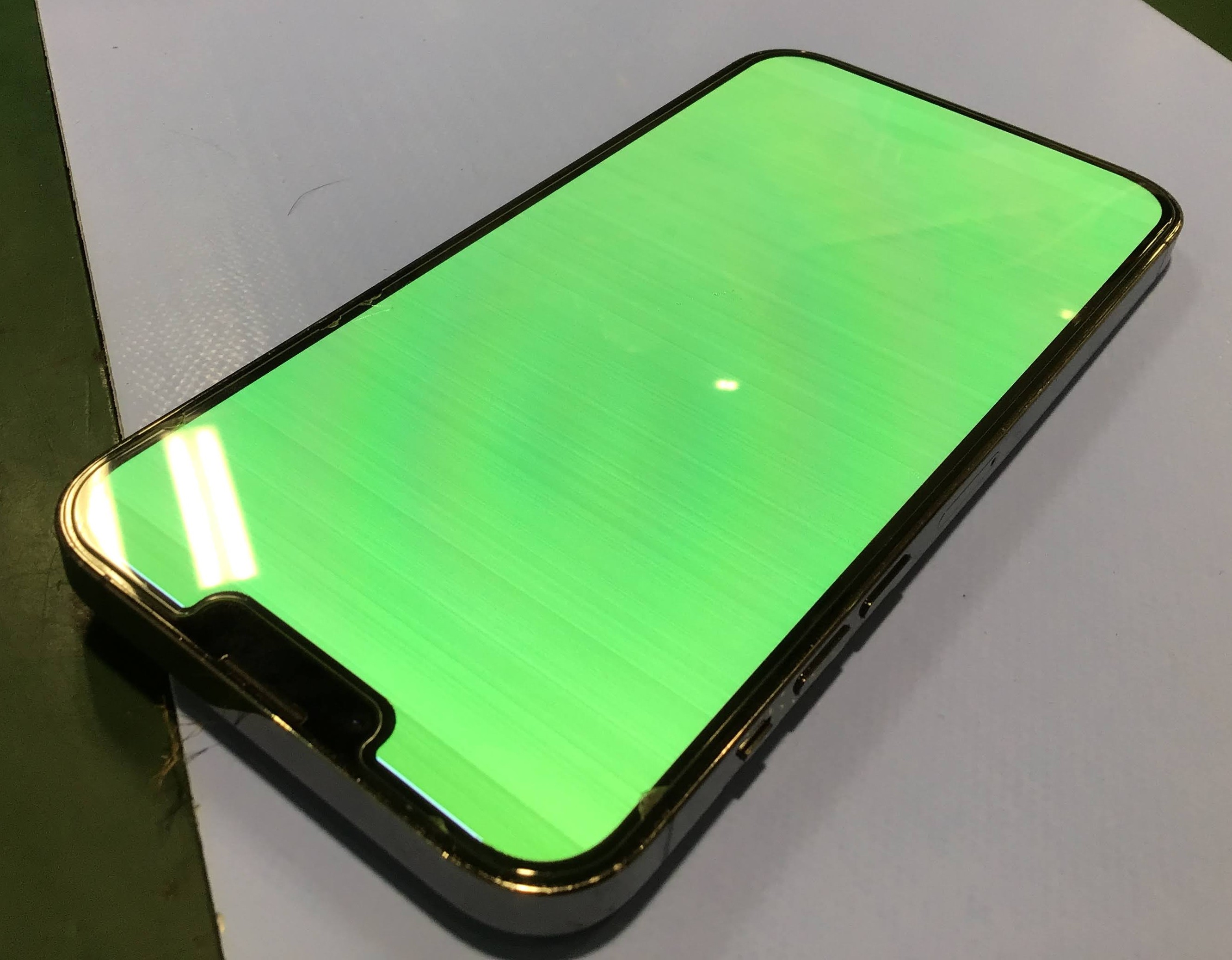 【iPhone13promax】画面交換をさせていただきました｜スマホ修理工房 秋津店